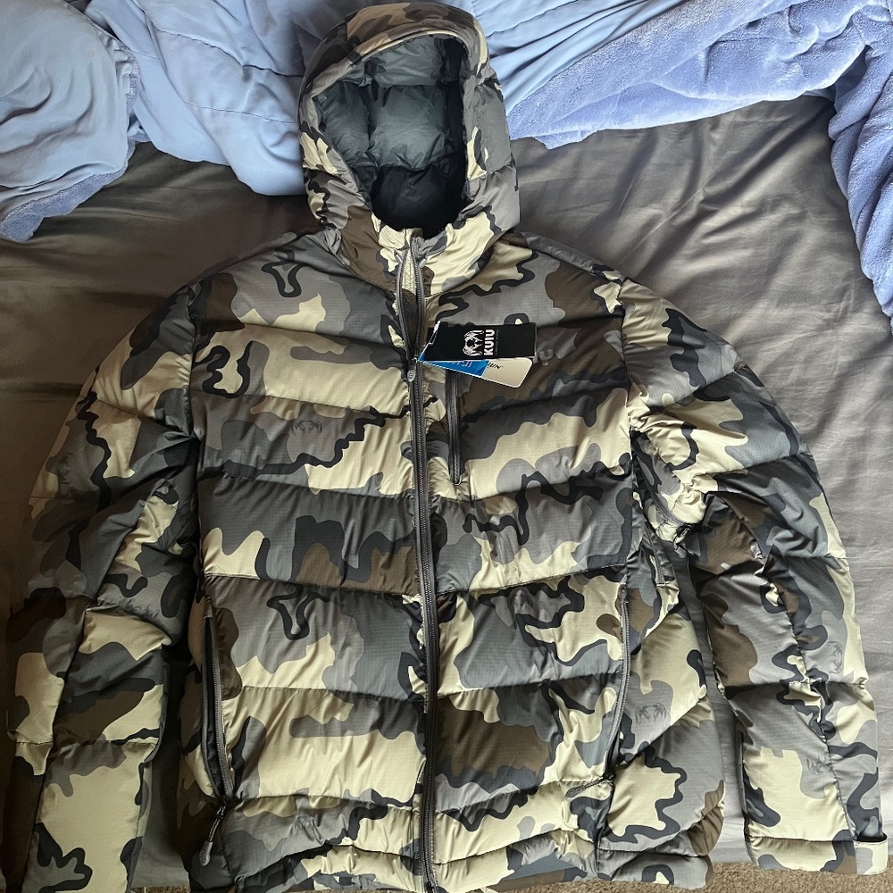 Kuiu Super Down Pro Hooded Jacket